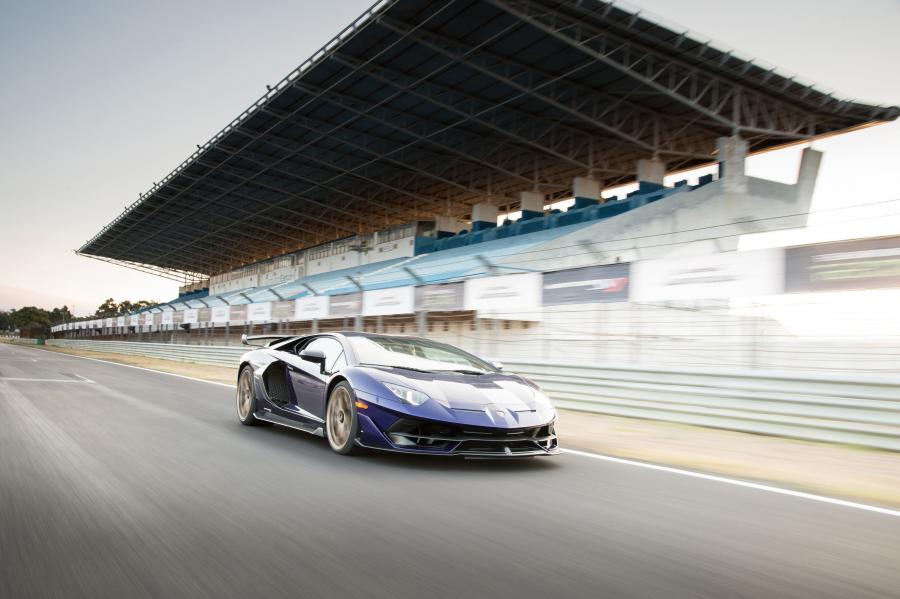  Lamborghini Aventador SVJ 2018 года  (NA) (фото 6 из 23)